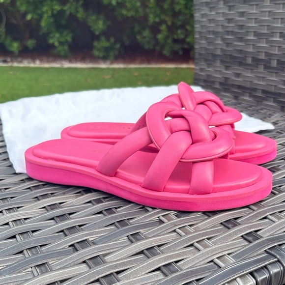 Coach Georgie Slide in Pink, Size 6.5 - Picture 3 of 5